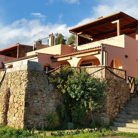 Villa Eden Home Holiday Санта Маргерита ди Пула Екстериор снимка